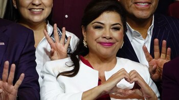 Clara Brugada obtuvo su registro