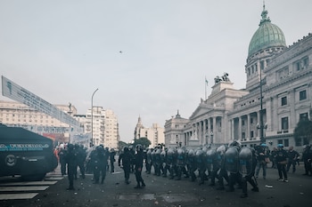 Una marcha en las afueras