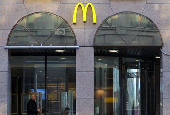 Un restaurante McDonald's en el