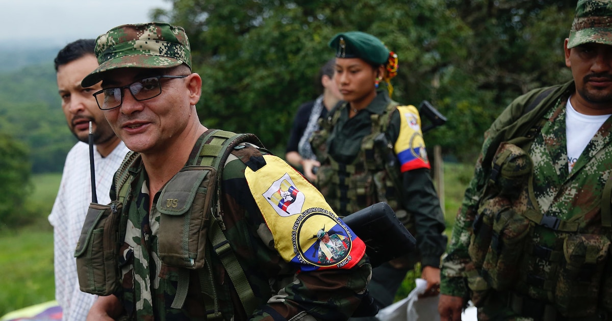 Petro Acusa Corrupción en Fuerza Pública por Fuga de "Iván Mordisco