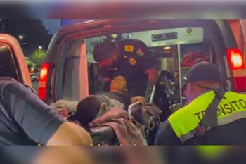 Una policía de tránsito fue