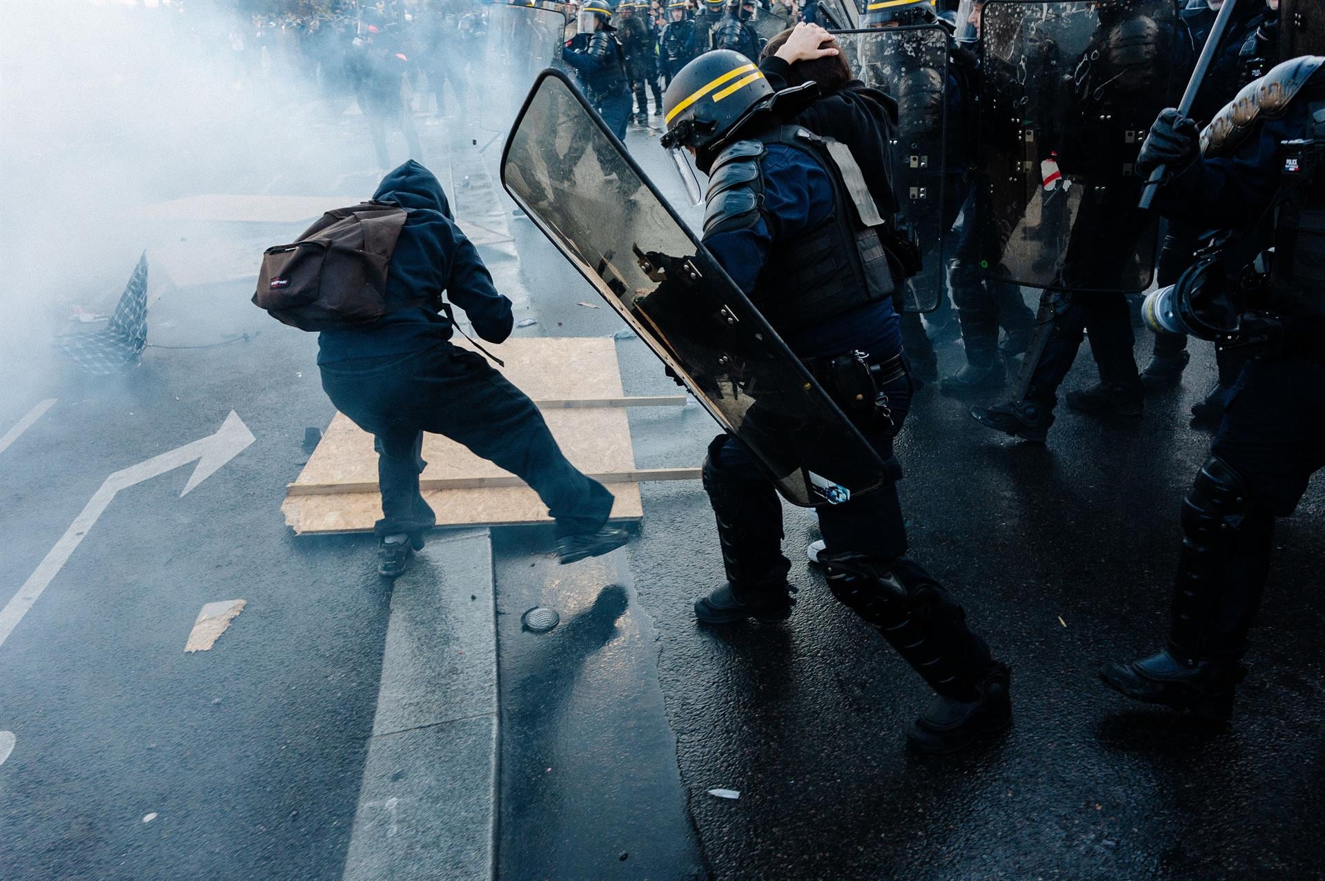 Francia se prepara para nuevas protestas estudiantiles en todo el país por las malas condiciones en las escuelas (EP)