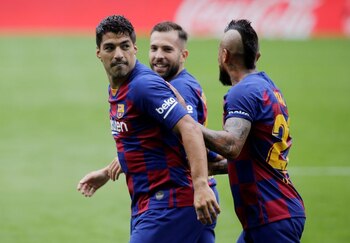 Suárez metió dos goles contra