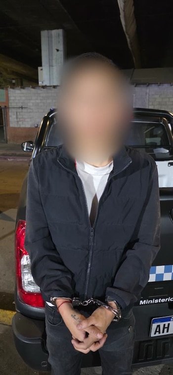 Circulaban en una moto robada y fueron detenidos tras una persecución entre Flores y el Barrio Zavaleta