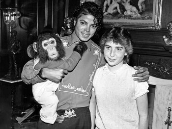 Michael Jackson con su chimpancé