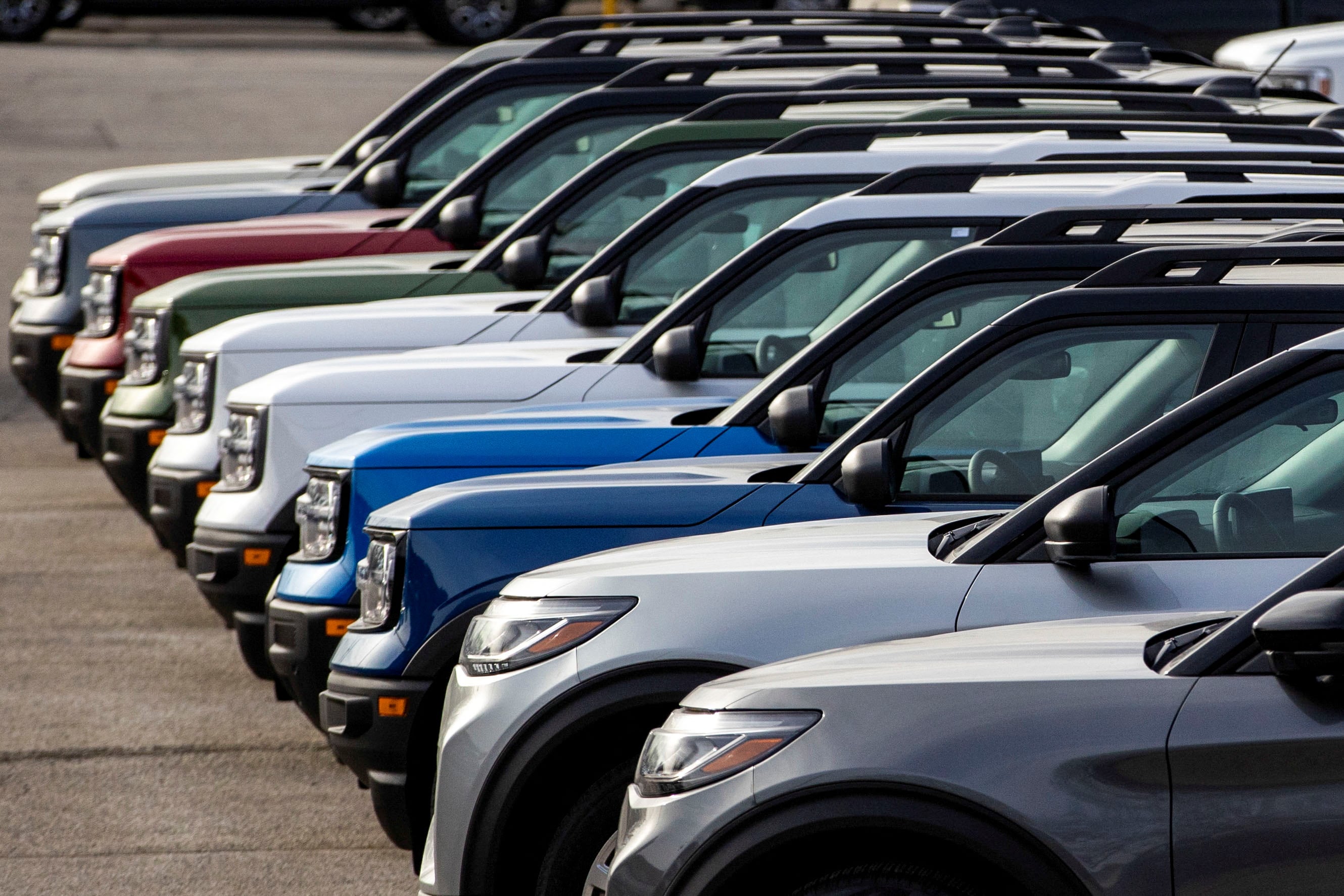 Ford y la NHTSA recomendaron verificar si el vehículo está incluido en la campaña y coordinar con un concesionario una inspección y reparación gratuita (REUTERS/Carlos Osorio)