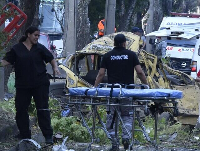 El impacto de la explosión afectó gravemente a viviendas cercanas - crédito Colprensa