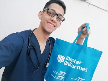 Víctor Núñez médico