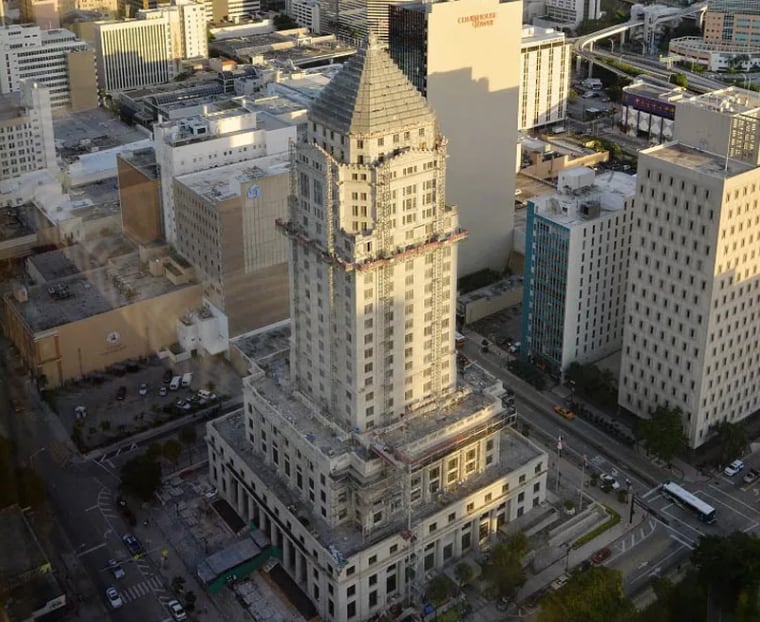 Miami-Dade extendió hasta el 18 de septiembre la subasta del histórico tribunal Cielito Lindo de Miami tras el cierre del primer plazo sin ofertas (Diario Las Américas)
