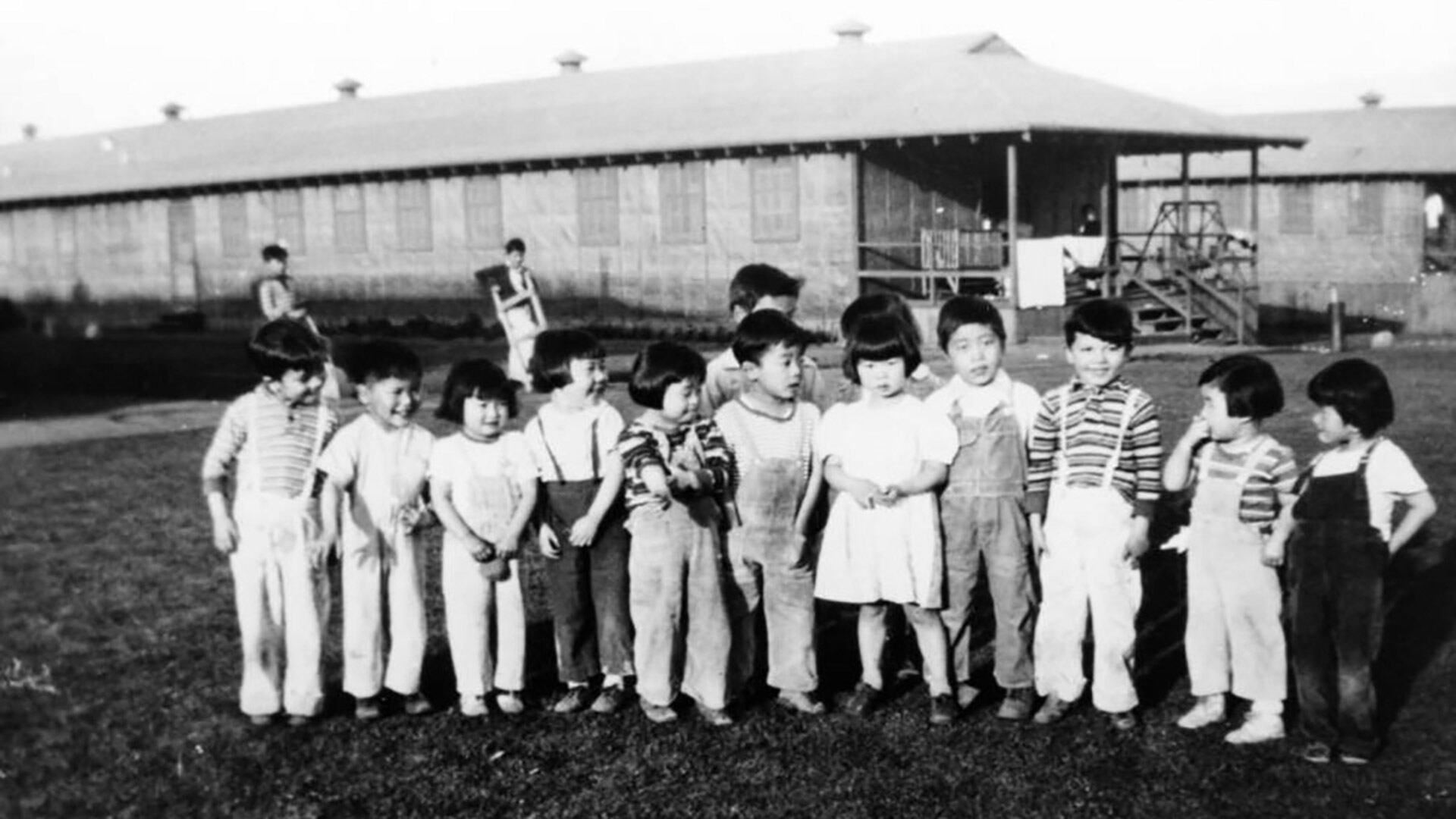 En 1988, el gobierno de Estados Unidos reconoció la injusticia contra los japoneses-americanos, ofreciendo disculpas y compensaciones, pero los alemanes e italianos internados aún reclaman reconocimiento