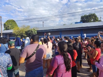 Colegio declarado inhabitable refleja una crisis extendida a nivel nacional. Sutep