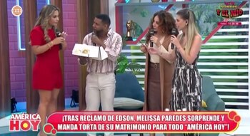 Melissa Paredes solo envió torta