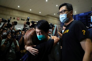 Algunos familiares comenzaron a llorar tras el veredicto (REUTERS/ARCHIVO)
