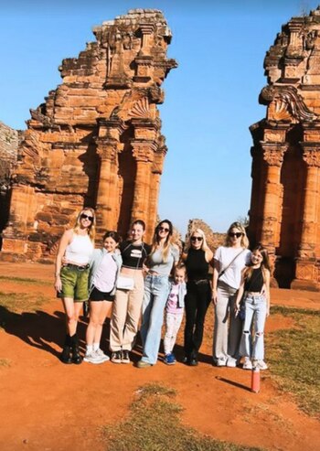 Nicole Neumann, sus hijas y