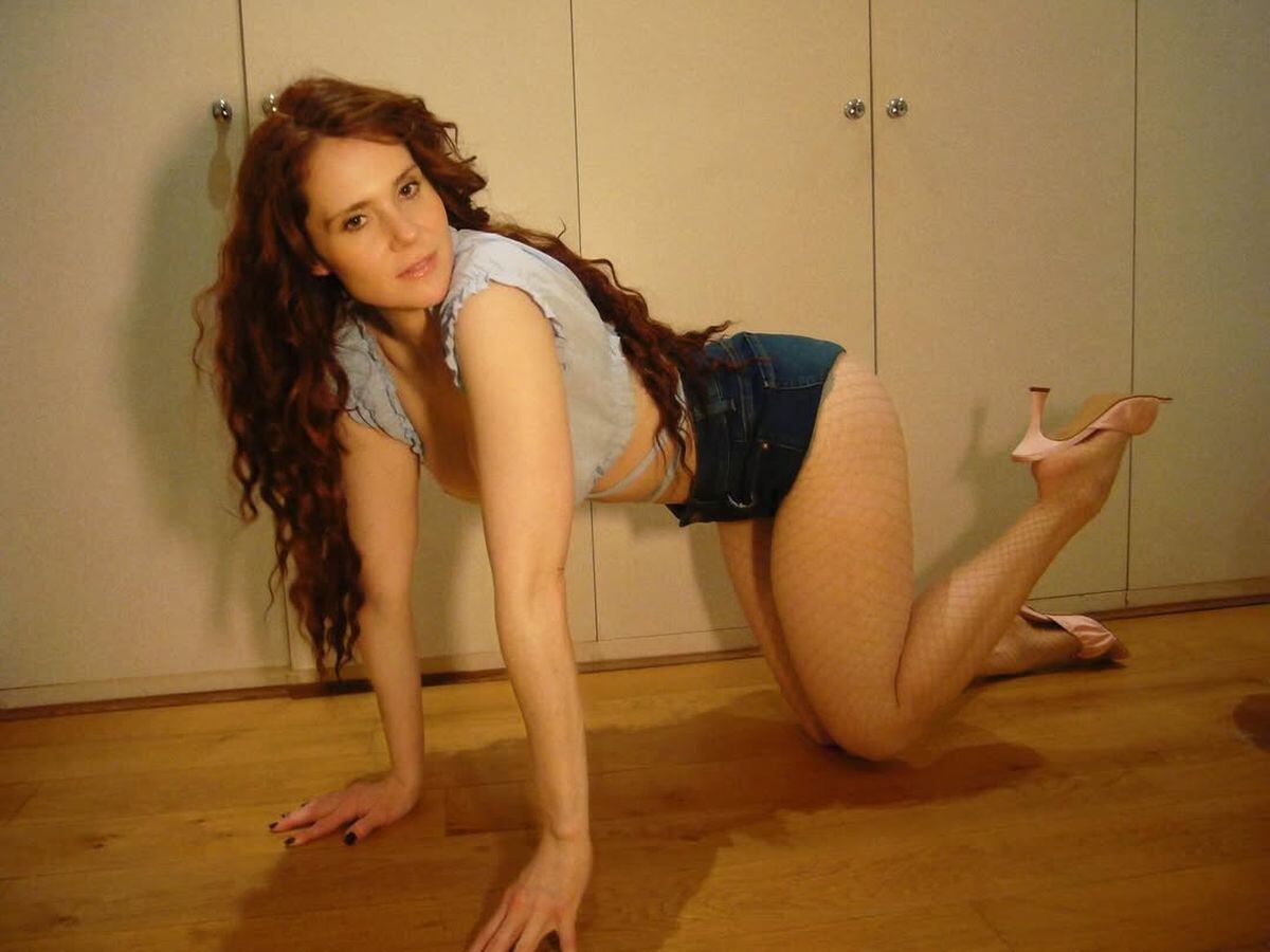 Kate Nash advirtió que la falta de ingresos fuerza a músicos a vender instrumentos, muebles o viviendas para continuar en la industria musical del Reino Unido (Instagram/@katenash)