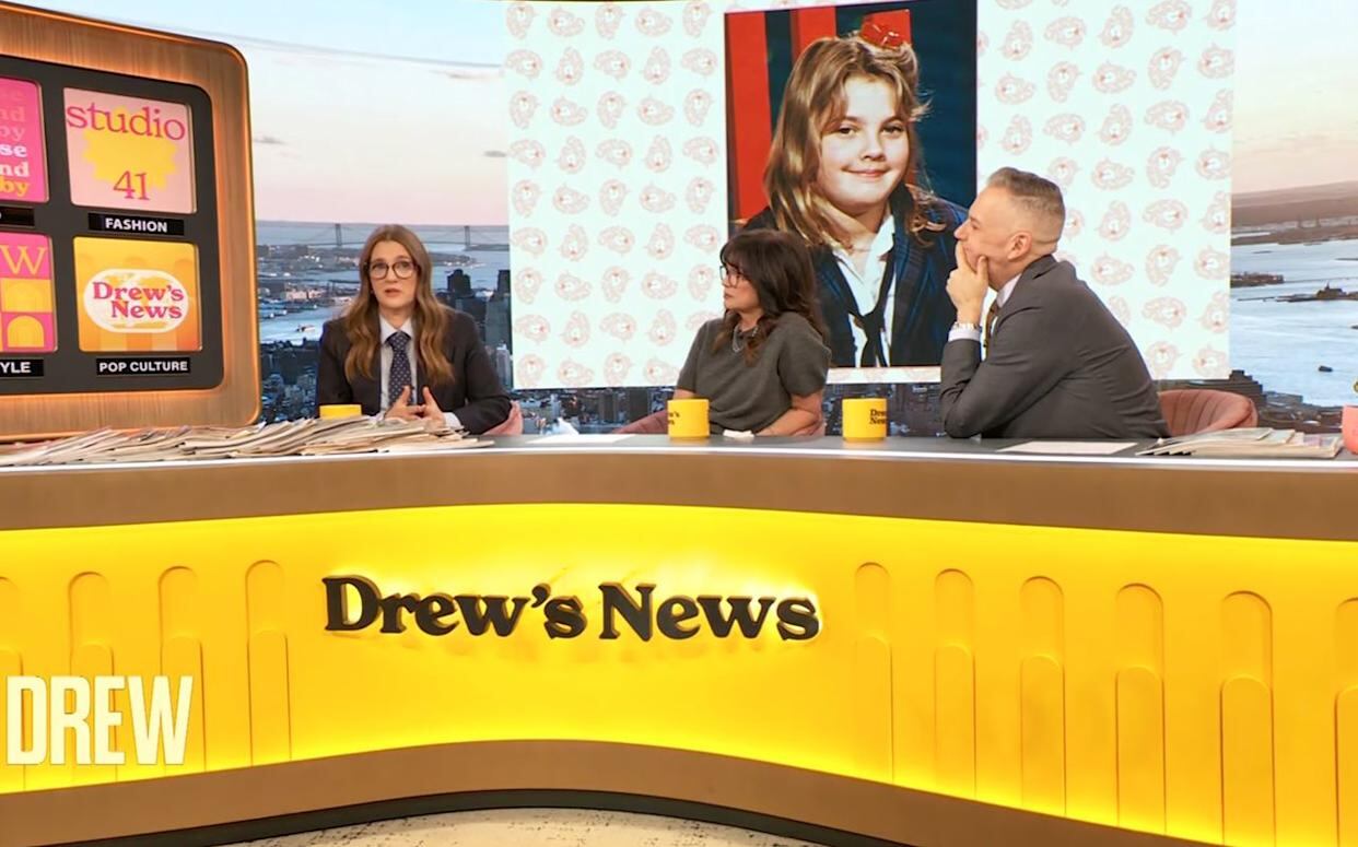 Barrymore se quebró en su programa al revivir el impacto del