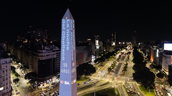 Celebración por los 90 años de El Obelisco