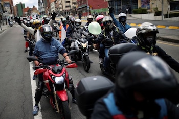 La moto se convirtió en uno de los medios de transporte más utilizados por los colombianos. REUTERS/Luisa González