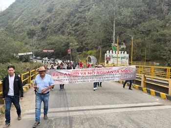 El bloqueo en Cáqueza genera