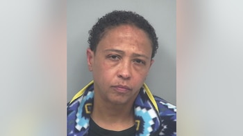Una huella dactilar cerró el crimen de 2019 en Georgia y vinculó a Carmen Marie Hunt con el asesinato de Ray Anthony Neal en Lawrenceville (Departamento de Policía del Condado de Gwinnett)