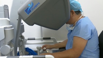 La compleja técnica de “resección en manguito” abrió una alternativa quirúrgica para un caso que inicialmente fue considerado inoperable - Créditos: INEN.