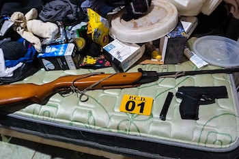 Armas decomisas por la PCD durante los allanamientos. Cortesía: Ministerio de Seguridad Pública