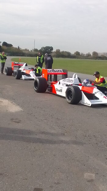 Las dos réplicas de los