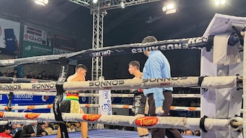 El impactante nocaut a los 65 segundos que sufrió el argentino Pitbull Reyes y le quitó la chance de pelear por un título mundial