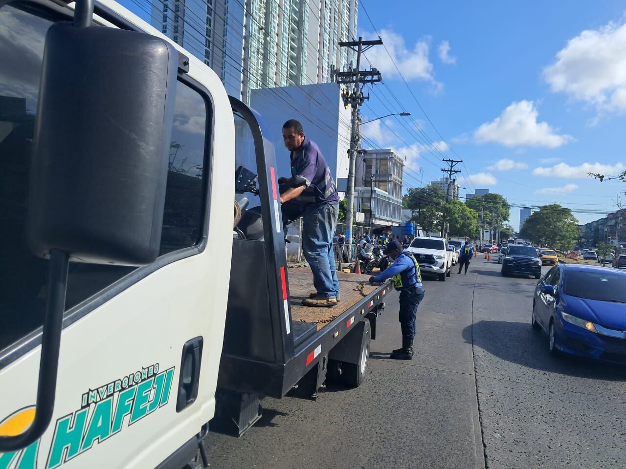 Las autoridades impusieron 2,653 infracciones, incluyendo 486 por exceso de velocidad y 61 por embriaguez comprobada. Tomada de X