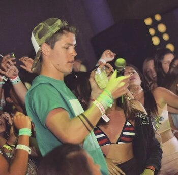 Marcos es seguido celosamente por