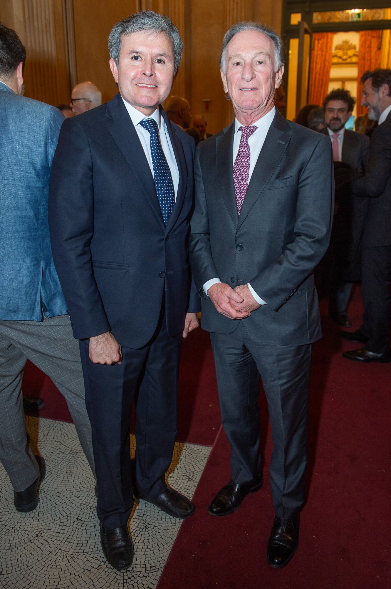 El embajador de Colombia, José Roberto Acosta Ramos, y el presidente de la Cámara Argentina de la Construcción, Gustavo Weiss