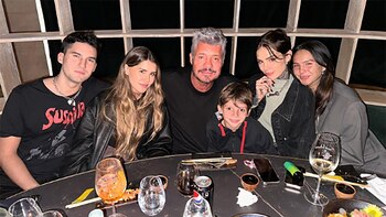 Tinelli con todos los hijos