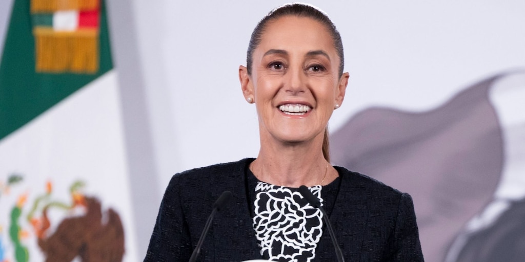 Gobierno federal entrega viviendas en Sonora y Quintana Roo