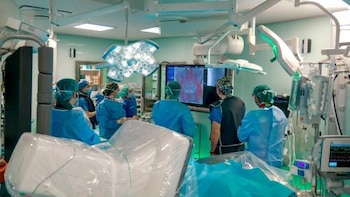Andalucía realiza su primer trasplante de intestino a una mujer que llevaba más de 10 años sin comer