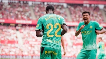 Yaser Asprilla volvió a ser figura del partido con su equipo, Girona, esta vez ante Tenerife: hizo gol pero salió lesionado