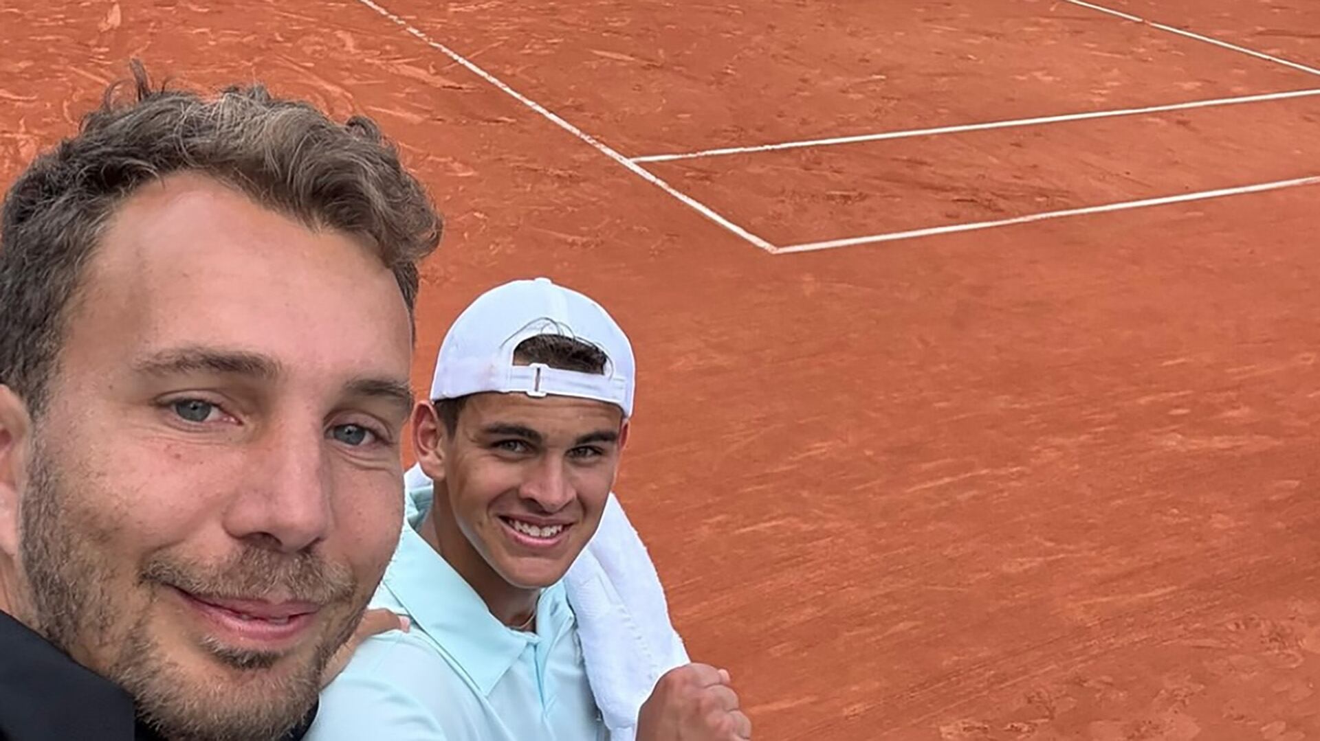 Dante Pagani junto a su entrenador Kevin Konfederak