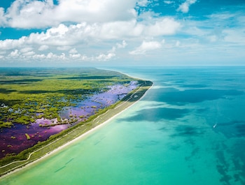 Imagen aérea de Sisal, Yucatán