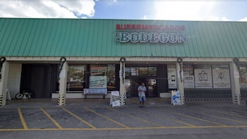 La imagen muestra la fachada