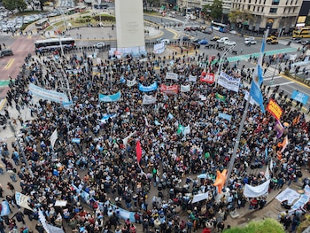 Marcha de la Comunidad científica en el Obelisco