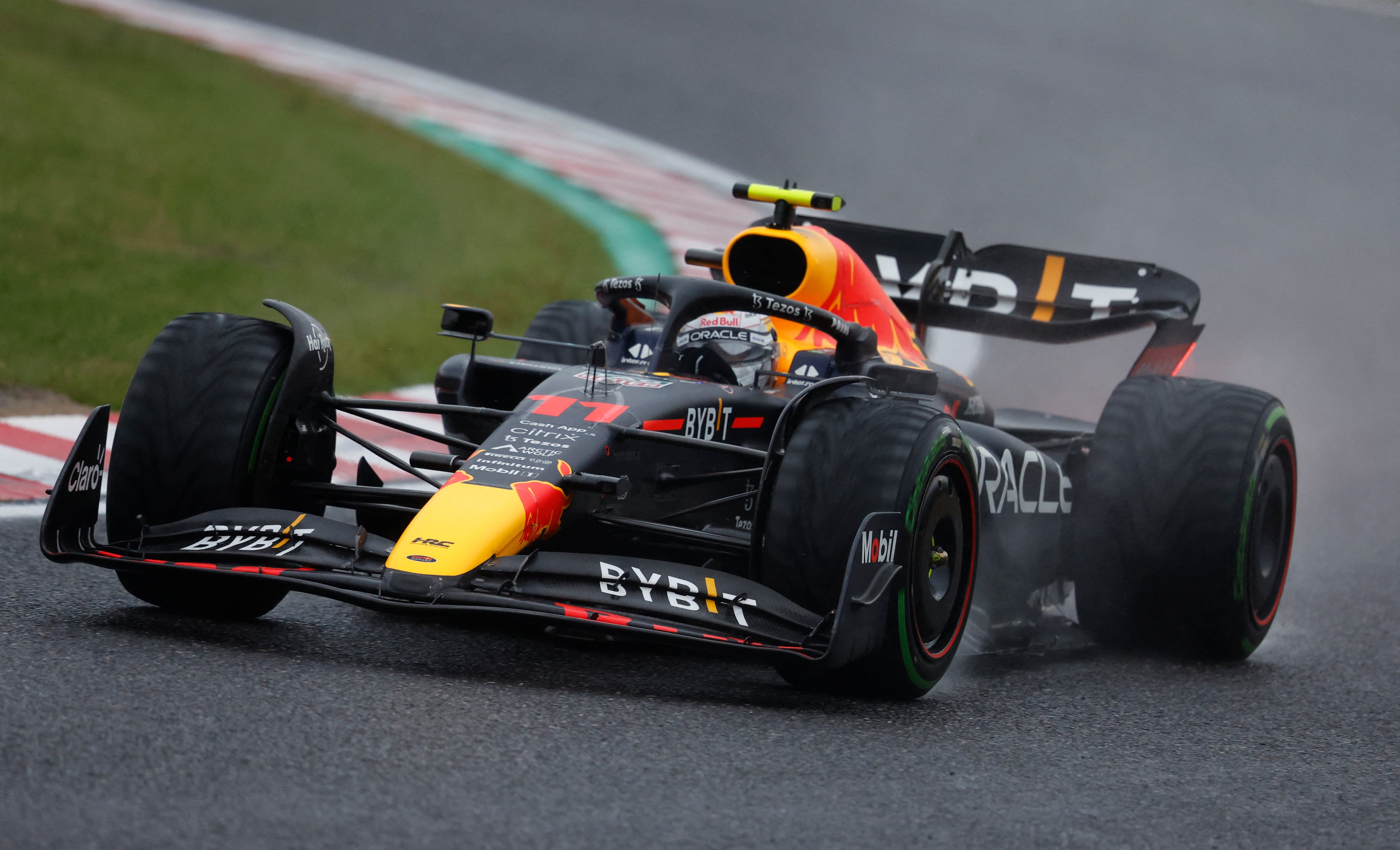 Checo Pérez quiere ser campeón de pilotos en F1 (Foto: REUTERS/Issei Kato)