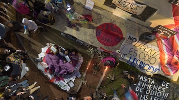 Carteles y pedidos de justicia