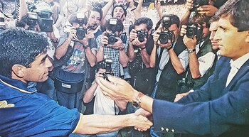 El frío saludo entre Diego