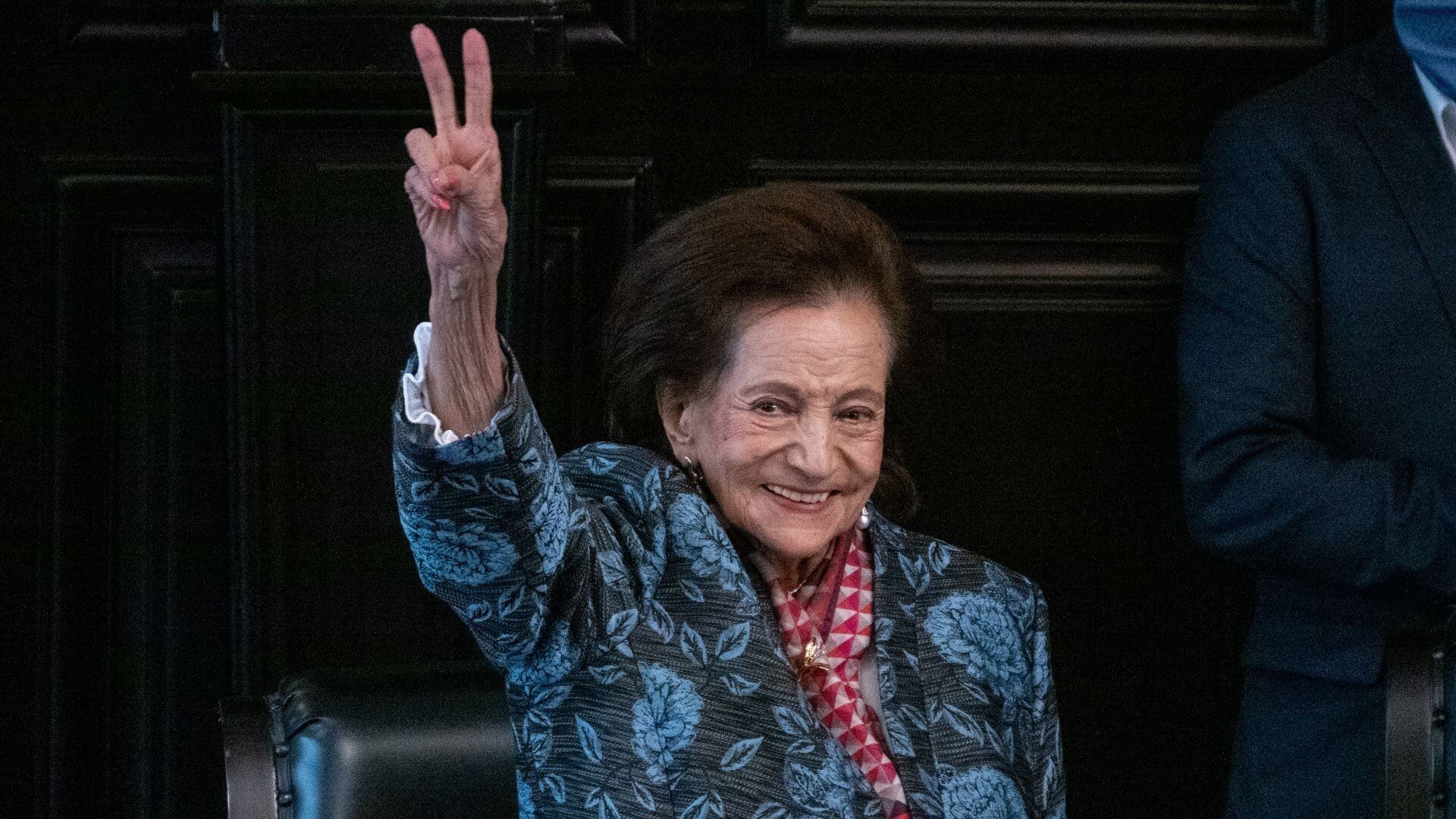 La Facultad de Economía honró a la primera mujer directora de su historia, enfatizando su legado académico y social. |(Foto: Cuartoscuro)