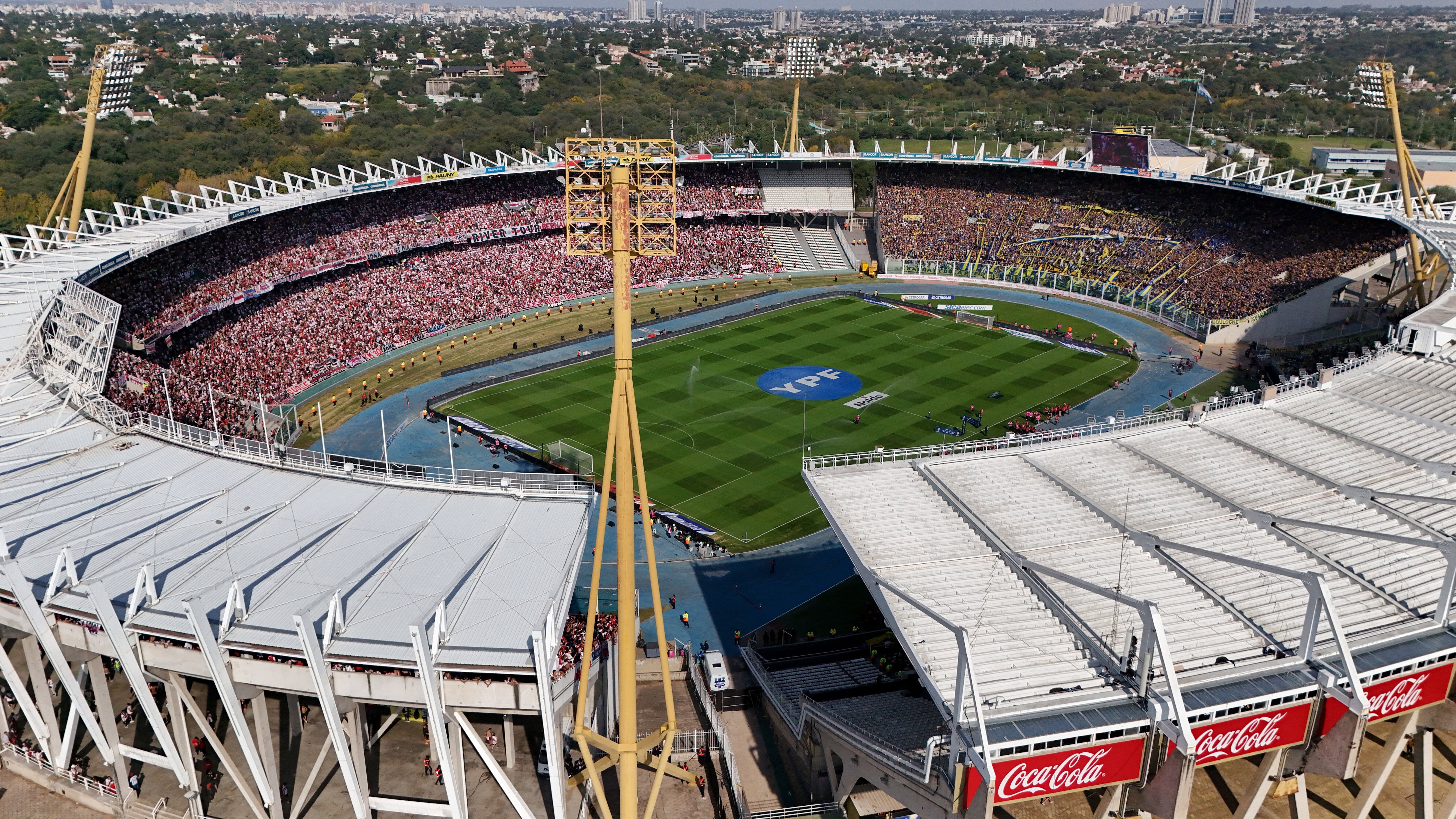 Estadio Mario Alberto Kempes, de Córdoba (REUTERS/Martin Cossarini)