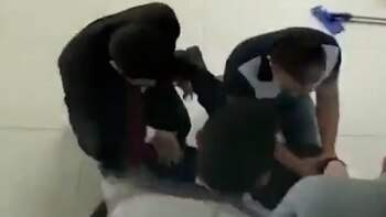 Un estudiante atacó con un