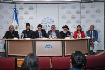 Senadores organizaron un encuentro interreligioso