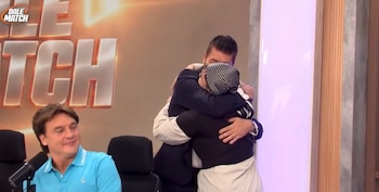 Marcelo Tinelli se emocionó con la historia de una artista callejera y la abrazó en vivo: "Esto es creer en uno"