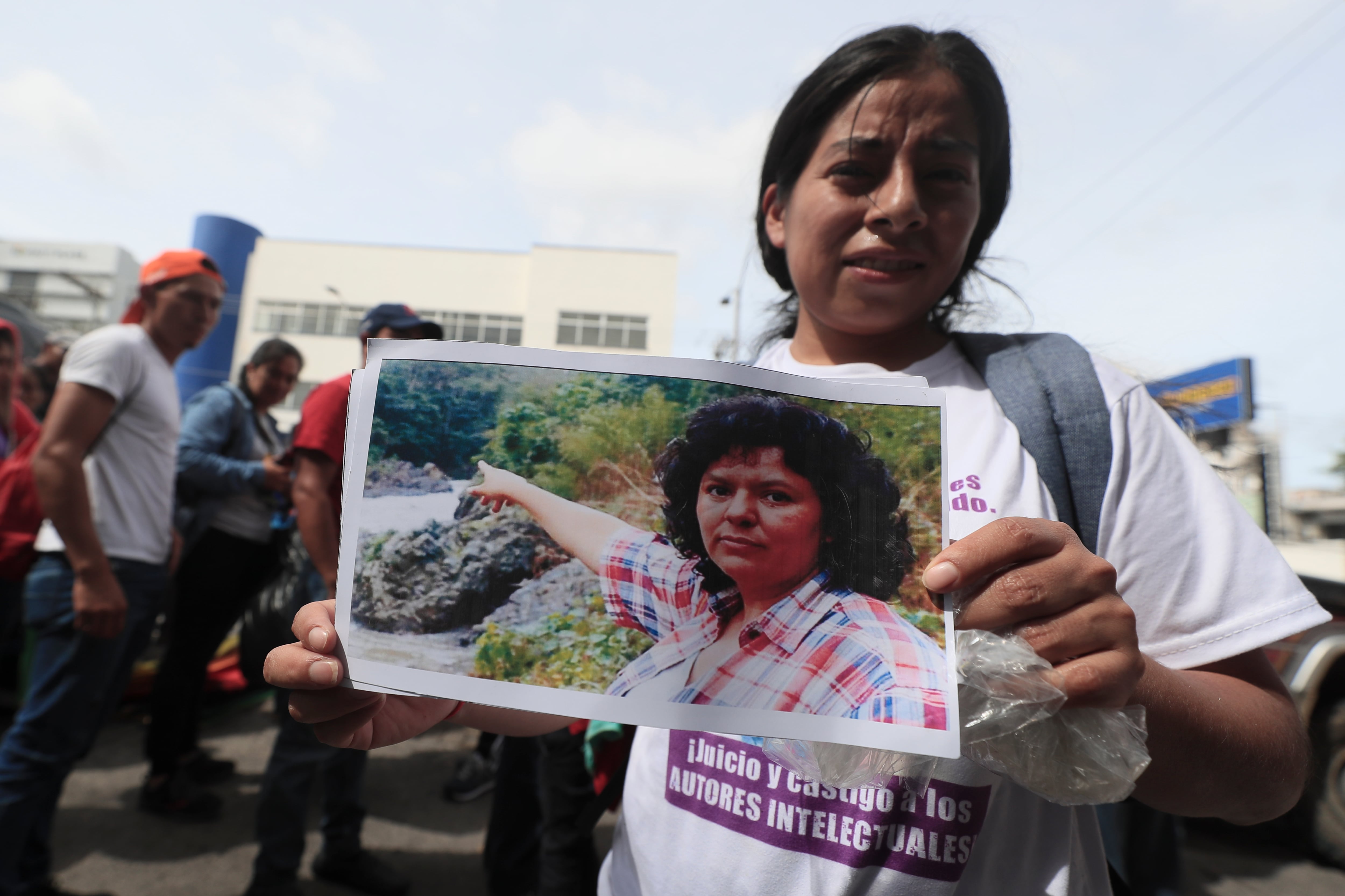 Organizaciones de derechos humanos alertan sobre la vulnerabilidad de las familias que participan en procesos de defensa territorial. (Foto: Archivo / EFE/ Gustavo Amador)