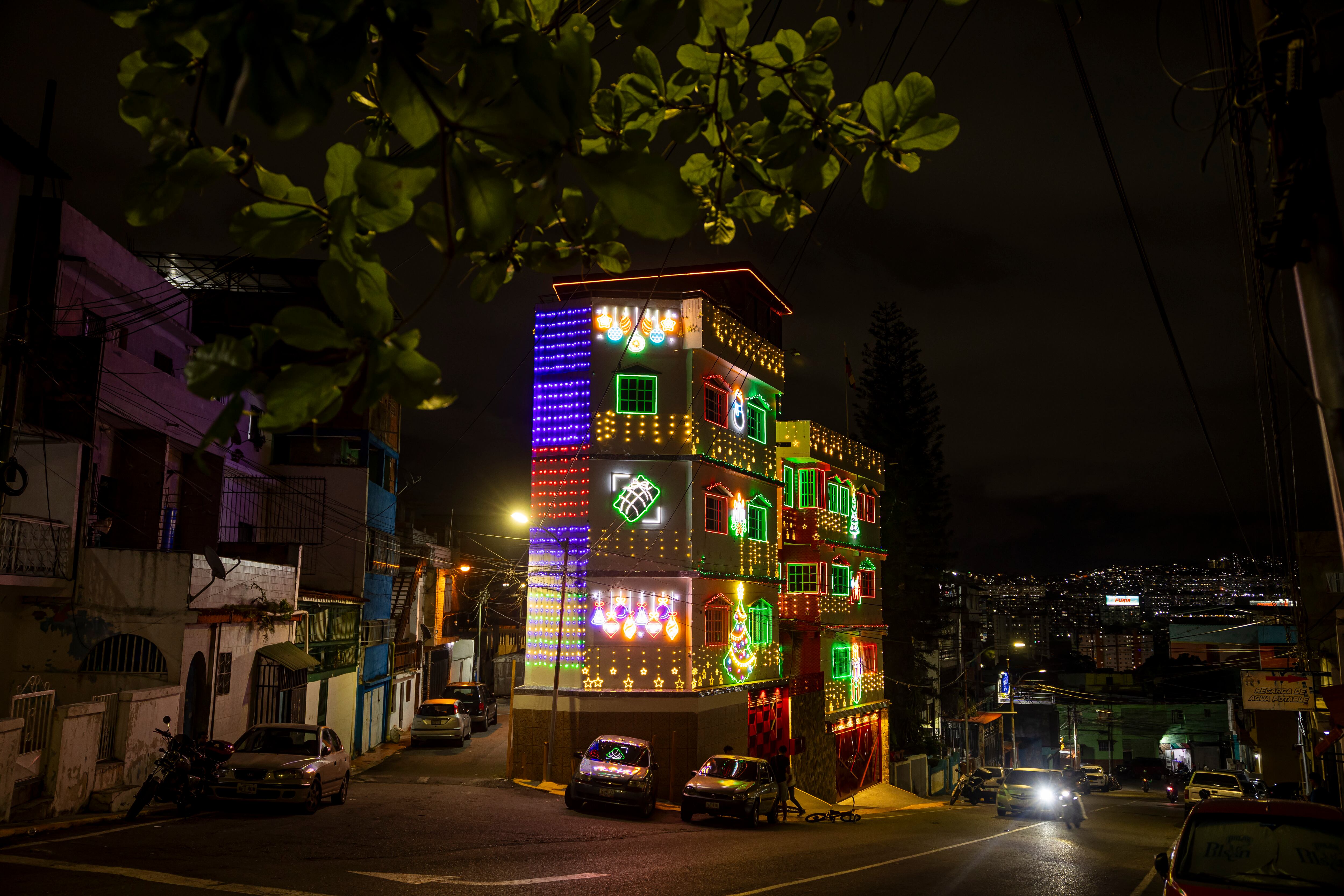 La incertidumbre por la tensión con EE.UU. marca la Navidad de los venezolanos