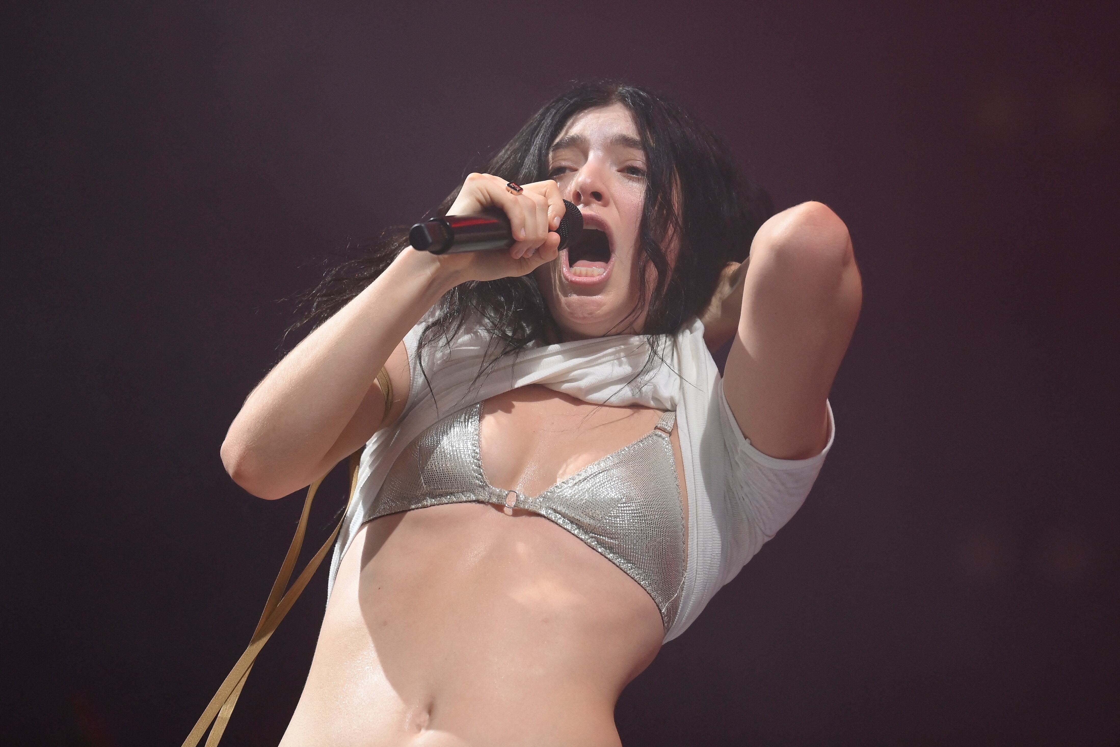 Lorde presenta su nuevo disco durante el reciente Glastonbury. REUTERS/Jaimi Joy